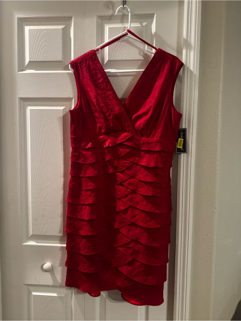 Jessica Howard Red V-Neck Tiered Ruffle Midi Dress